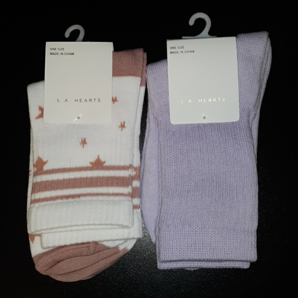 2 New Women's L.A. Hearts Crew Socks One Size - Picture 1 of 4